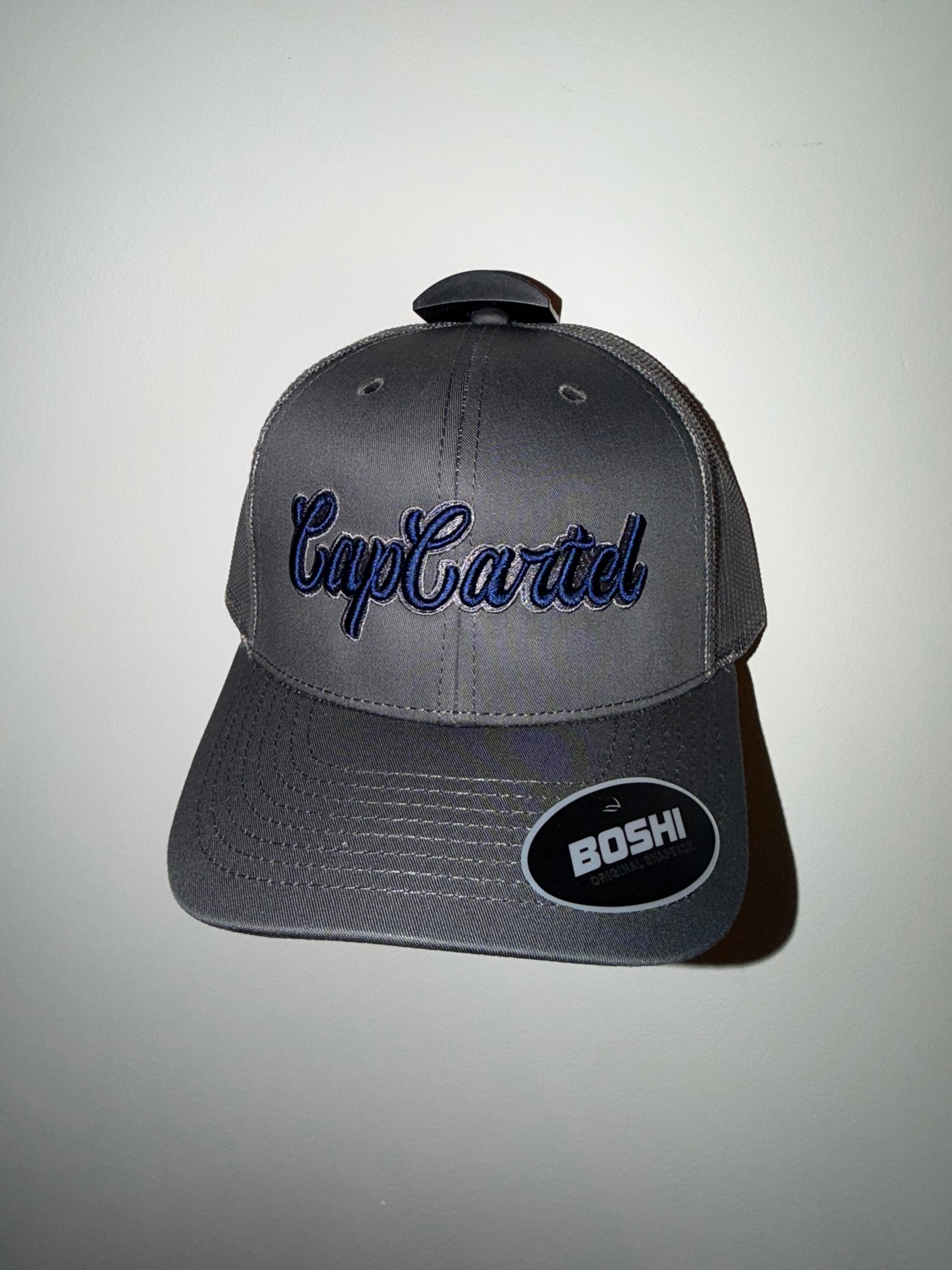 Grey and navy Capcartel